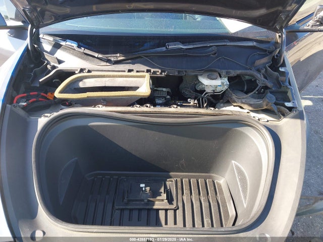 2020 TESLA MODEL Y 5YJYGDEE4LF039206 Photo 9