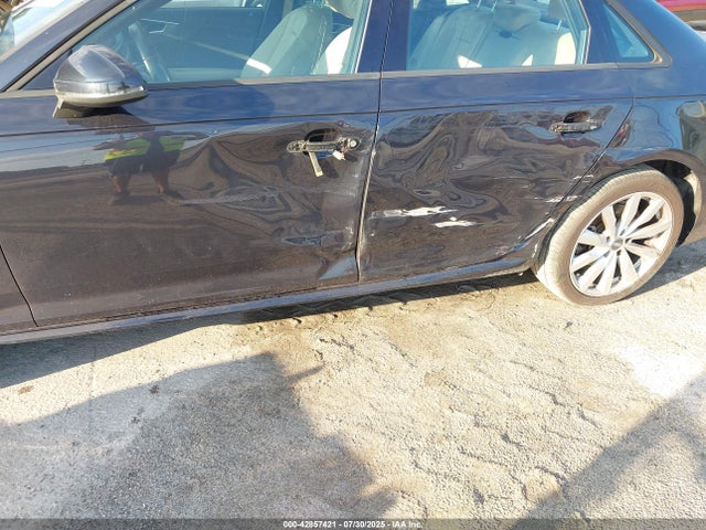 2017 AUDI A4 WAUKMAF45HN050336 Photo 5