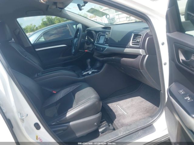 2015 TOYOTA HIGHLANDER 5TDZARFHXFS014192 Photo 4