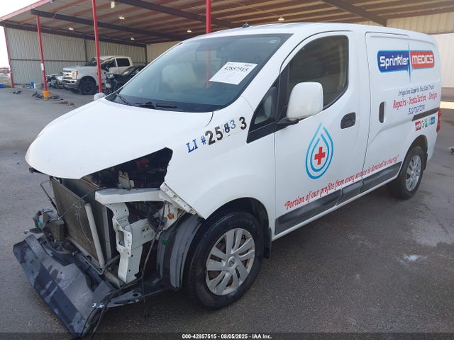Nissan 2015 2015 3N6CM0KN6FK702767 Image 2
