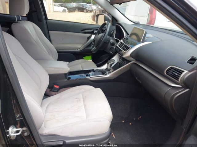 2018 MITSUBISHI ECLIPSE CROSS JA4AT5AA8JZ067968 Photo 4