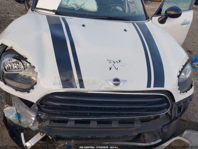 2017 MINI COUNTRYMAN WMZYS7C35H3E07109 Photo 9