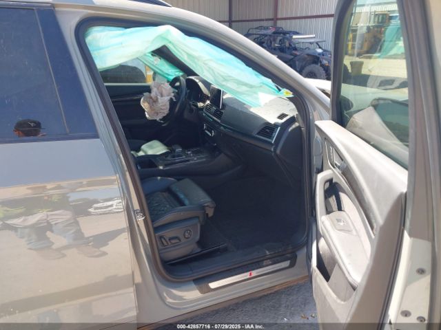 2020 AUDI SQ5 WA1B4AFY8L2011931 Photo 4