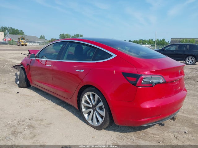 2018 TESLA MODEL 3 5YJ3E1EA0JF050003 Photo 2