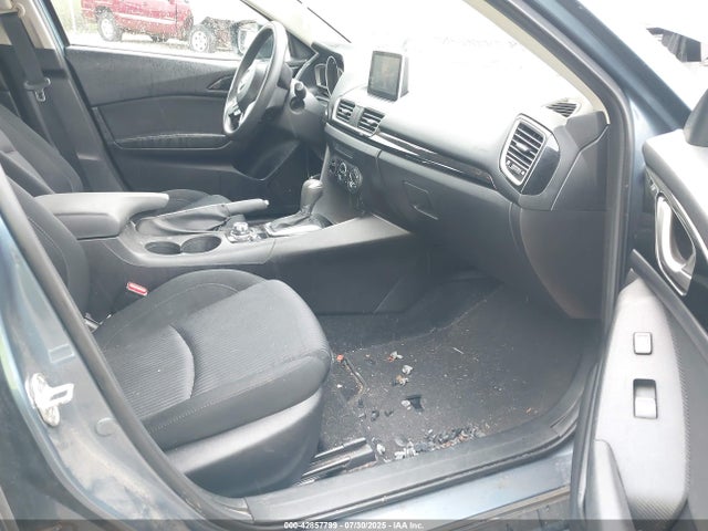 3MZBM1U70GM327206 Mazda pe