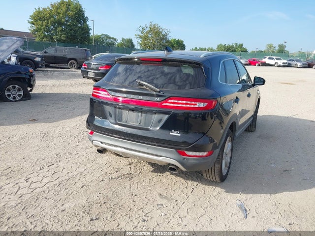 5LMCJ1C92GUJ27368 Lincoln MKC
