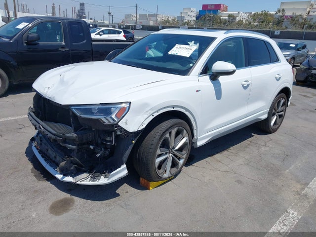 Audi Q3 2020 WA1FECF33L1050897 Image 2