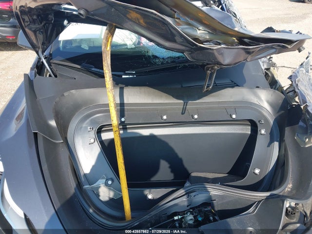 2023 TESLA MODEL Y 7SAYGDEE1PF648603 Photo 9