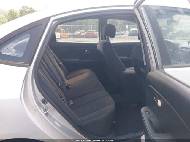 2010 HYUNDAI ELANTRA KMHDU4AD5AU847620 Photo 7