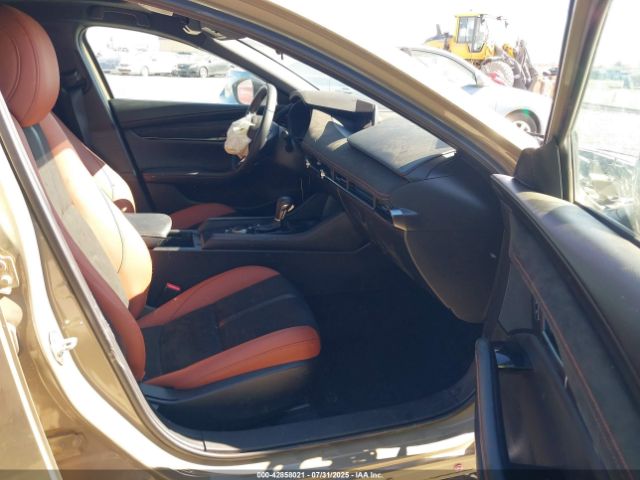 2024 MAZDA MAZDA3 HATCHBACK JM1BPBYY4R1721309 Photo 4