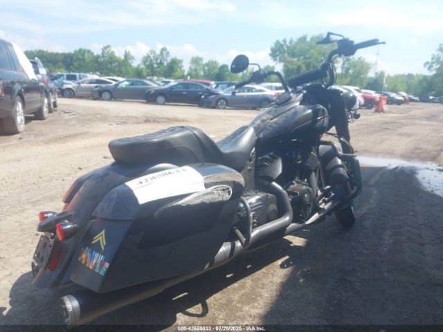 2023 INDIAN MOTORCYCLE CO. SPRINGFIELD 56KTJDBB1P3423446 Photo 3