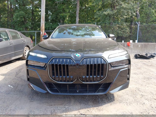 WBA33EH06RCR05826 BMW 740I