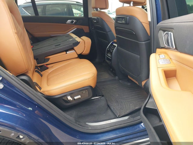 5UXCW2C00M9E57266 BMW X7