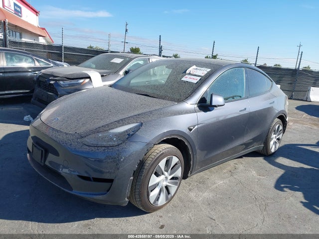 2023 TESLA MODEL Y 7SAYGAEE0PF869737 Photo 1