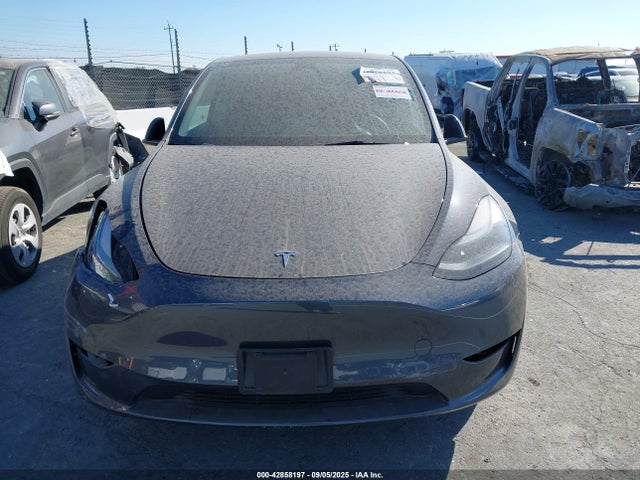 2023 TESLA MODEL Y 7SAYGAEE0PF869737 Photo 5