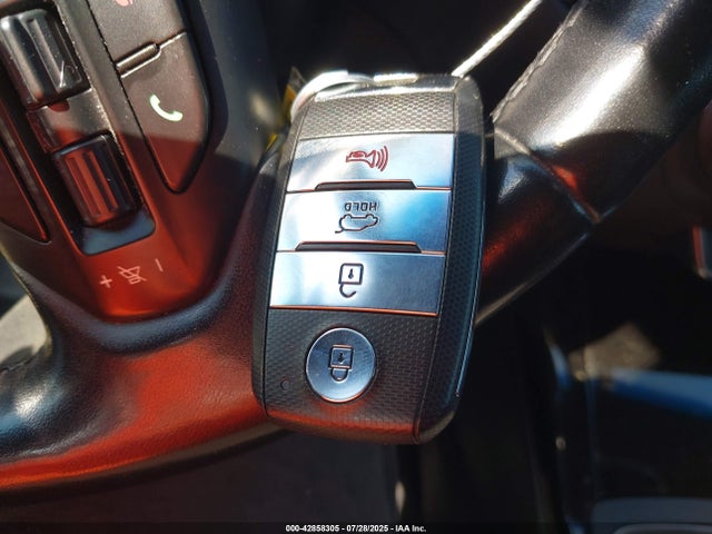 5XYPKDA55GG090339 KIA Sorento 3.3l Sxl