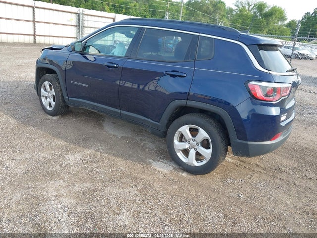 Jeep Compass 2019 3C4NJDBB0KT809769 Image 3