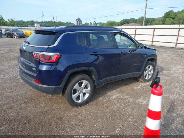 Jeep Compass 2019 3C4NJDBB0KT809769 Image 4