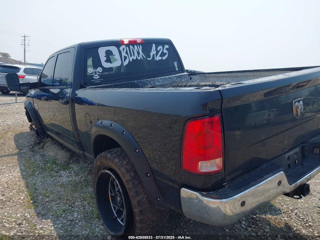 RAM 2016 2016 3C6UR5CL6GG173951 Image 3