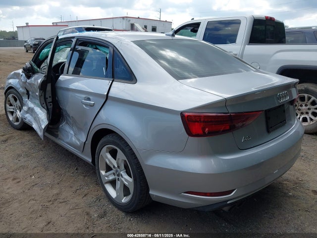 2018 AUDI A3 WAUAUGFFXJ1045971 Photo 2