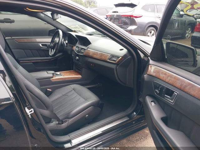 2012 MERCEDES-BENZ E 550 WDDHF9BB2CA630594 Photo 4