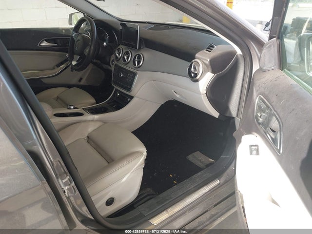 WDCTG4GB2HJ326700 Mercedes-Benz 270