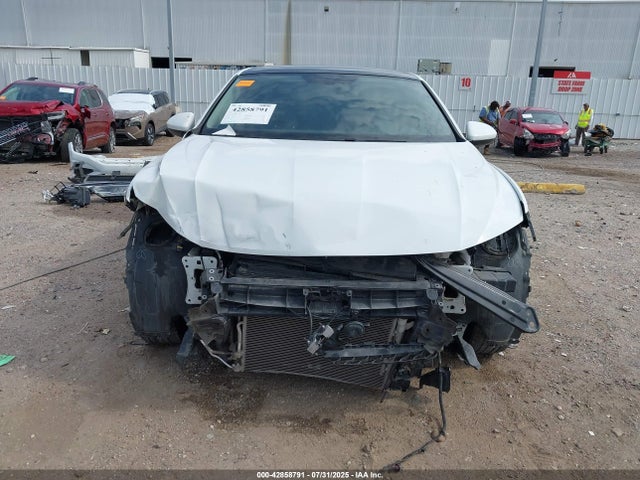 3VWC57BU0MM003584 Volkswagen tsi
