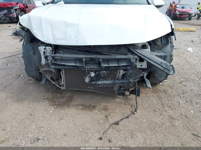 3VWC57BU0MM003584 Volkswagen tsi