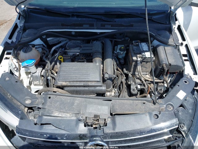 Volkswagen 1.4 tsi 2018 3VW2B7AJ2JM234574 Image 10
