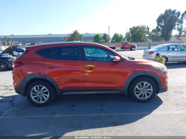 KM8J33A20GU229712 Hyundai 2016