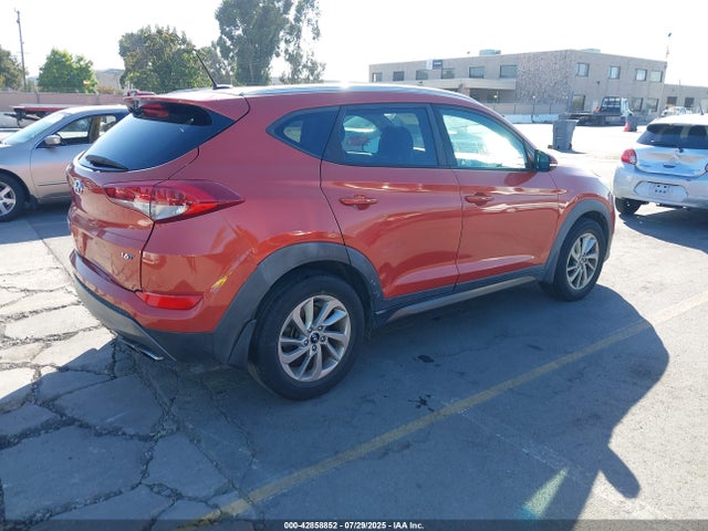 KM8J33A20GU229712 Hyundai 2016