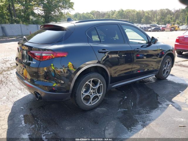 2023 ALFA ROMEO STELVIO ZASPAKBN4P7D53138 Photo 3