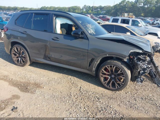 2022 BMW X5 M 5YMJU0C06N9M17685