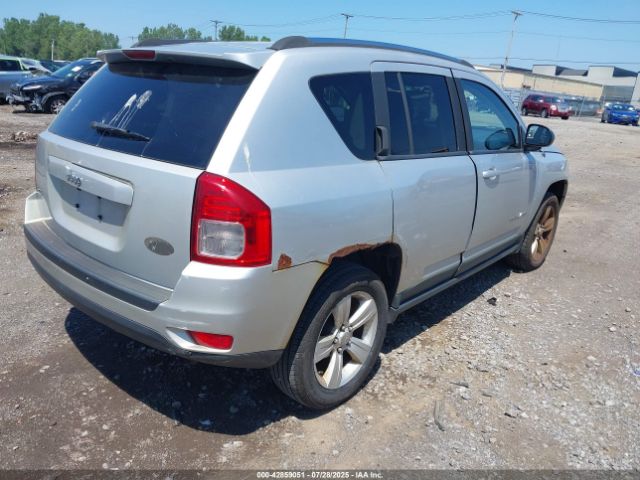 2011 JEEP COMPASS 1J4NF1FB2BD218224 Photo 3