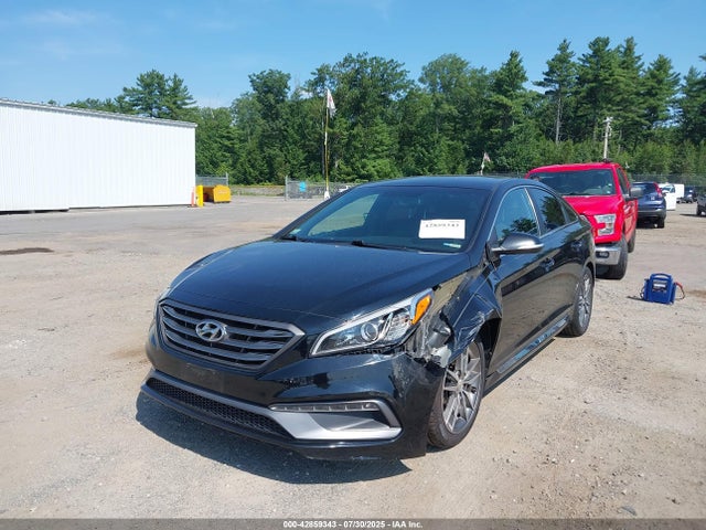 Hyundai 2017 2017 5NPE34AB3HH545001 Image 2