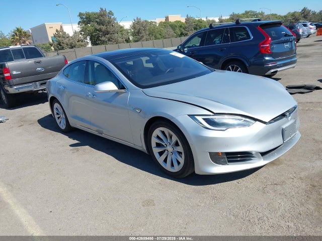 2016 TESLA MODEL S 5YJSA1E1XGF147189 Photo 0