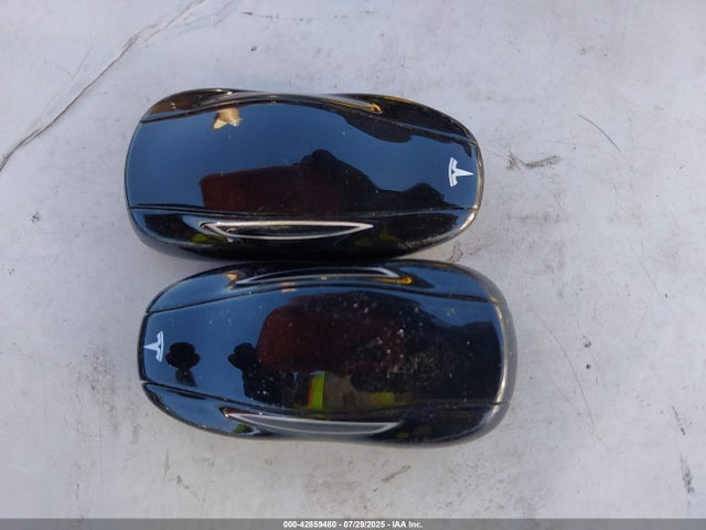 2016 TESLA MODEL S 5YJSA1E1XGF147189 Photo 10