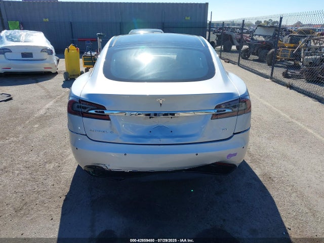 Tesla 3 phase a/c induction (single motor) 2016 5YJSA1E1XGF147189 Image 16