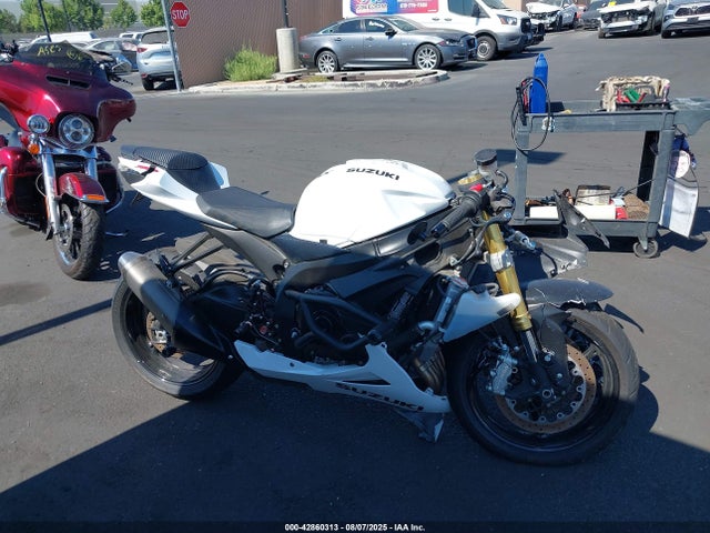 JS1GR7MA7P7101838 Suzuki R747