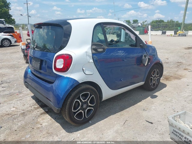 WMEFJ5DA8GK078694 Smart Fortwo