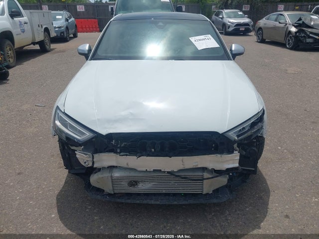 WUABWGFF4LA904611 Audi RS 3