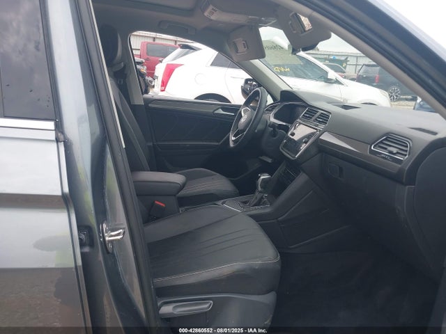 3VVNB7AX1PM070233 Volkswagen tsi