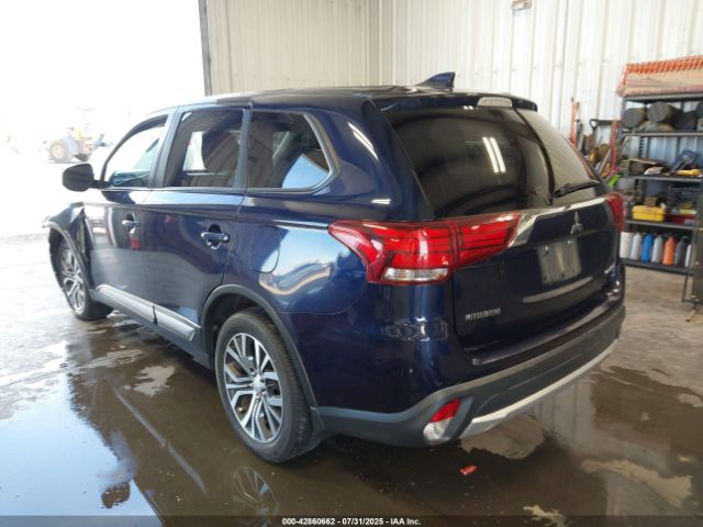 2017 MITSUBISHI OUTLANDER JA4AD2A34HZ070860 Photo 2