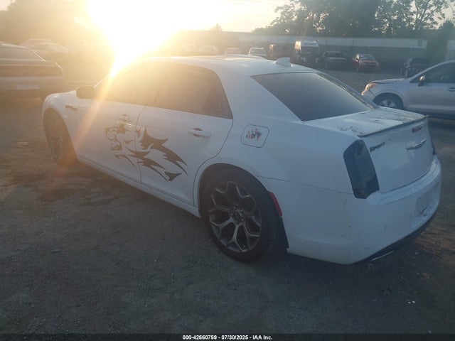 Chrysler 300 2018 2C3CCABG8JH319748 Image 3