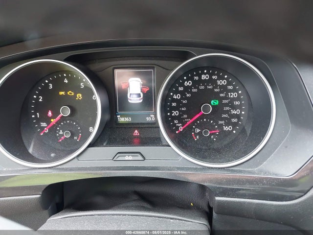 Volkswagen Tiguan 2018 3VV2B7AX1JM003383 Image 7