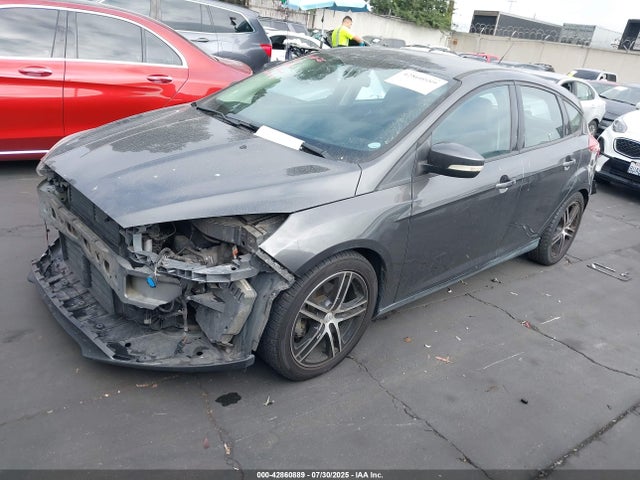 1FADP3K25FL387011 Ford 2015