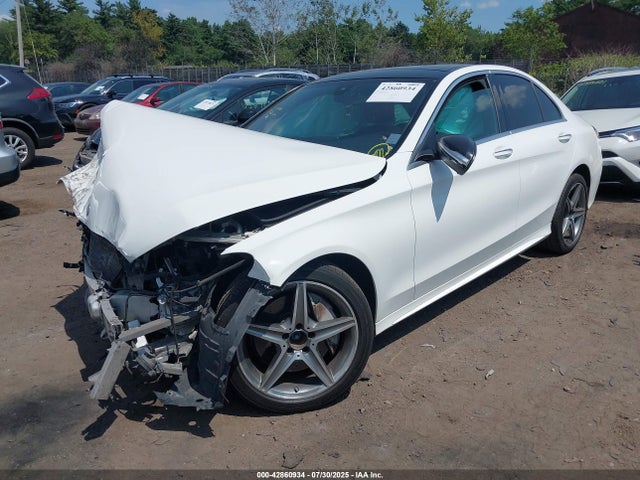 55SWF6GB6FU011113 Mercedes-Benz C-Class