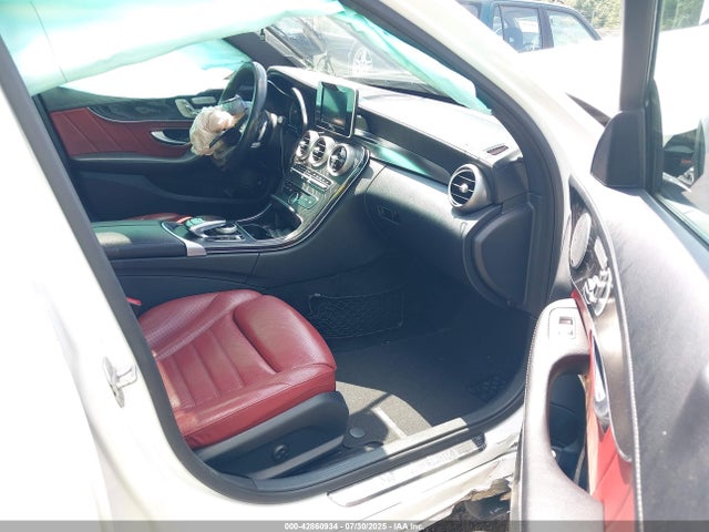 55SWF6GB6FU011113 Mercedes-Benz C-Class