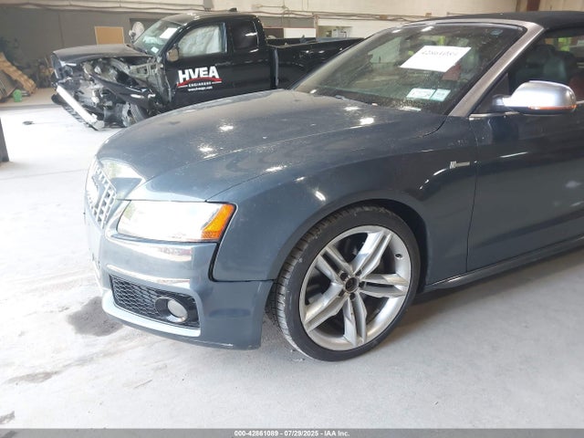 2011 AUDI S5 WAUCGAFH2BN019549 Photo 5