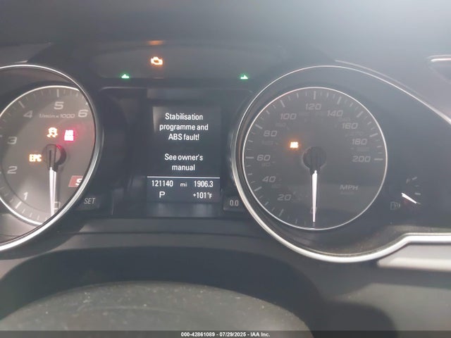 2011 AUDI S5 WAUCGAFH2BN019549 Photo 6